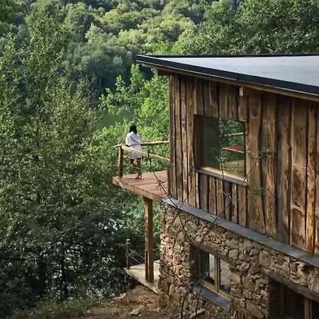 House Ii // Alauzet + Nature Nyaraló *