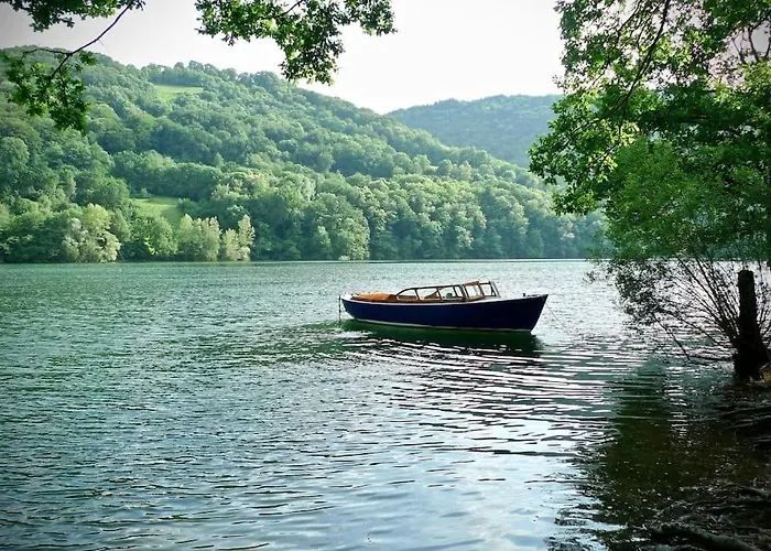 House Ii // Alauzet + Nature Сasa de vacaciones